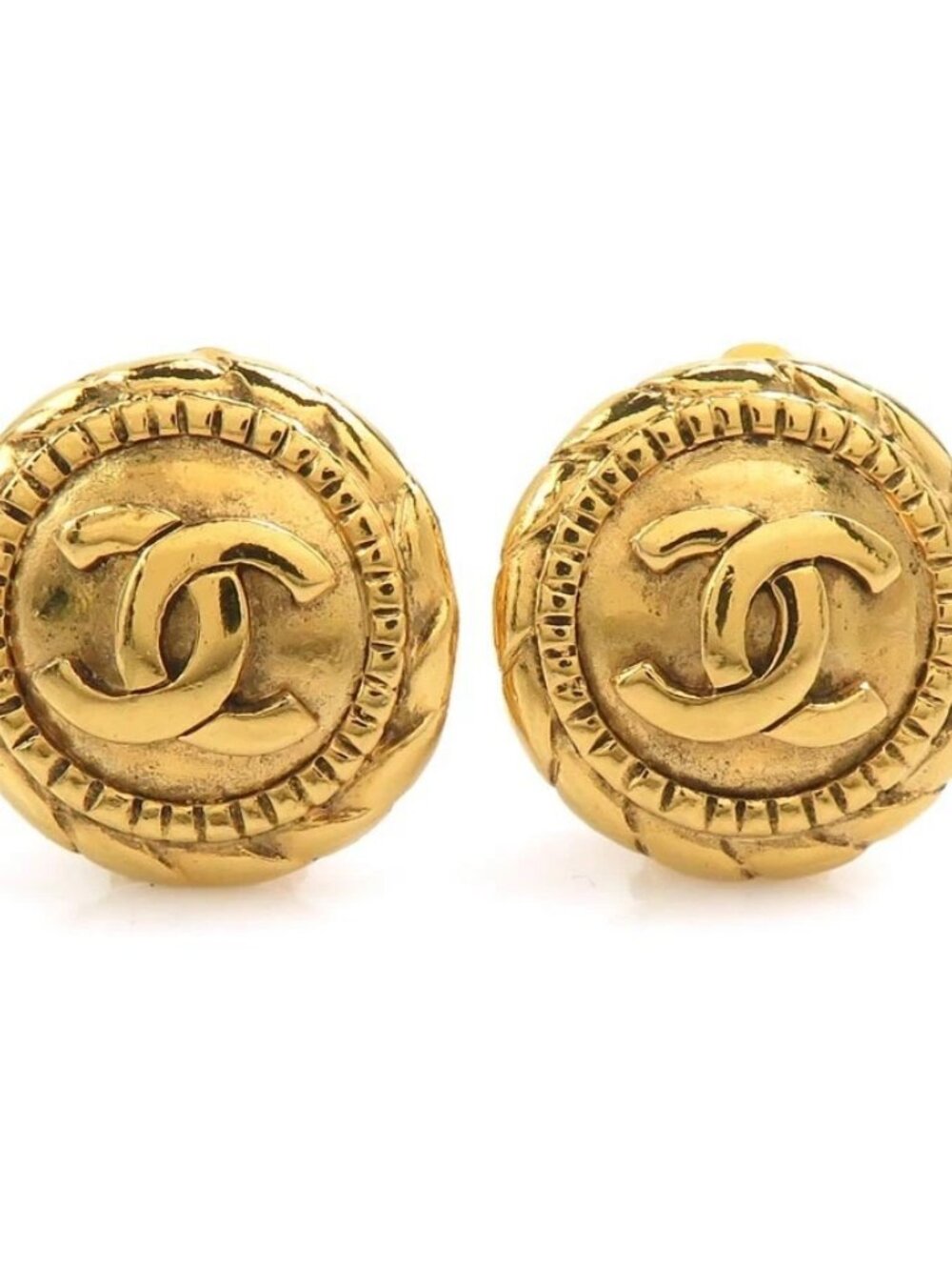 CHANEL CC Logo Clip on Earrings Gold Metal -